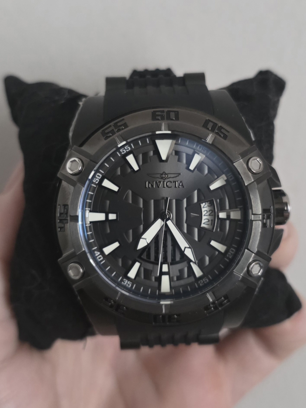 Invicta DARTH VADER Limited Edition No. 558-1977 STAR WARS Black Automatic Watch